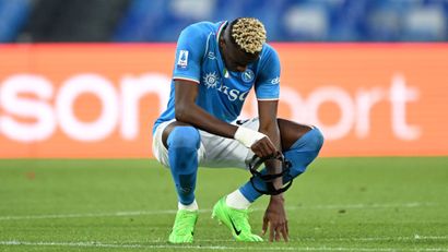 Disappointed Osimhen during his stint with Napoli (©Francesco Pecoraro/Getty Images)