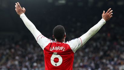 Arsenal's #6 jersey was in high demand lately (©George Wood/Getty Images)
