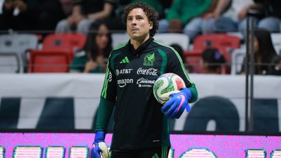 Soon-to-be 41-year-old Ochoa is patiently waiting for his chance (©Manuel Velasquez/Getty Images)