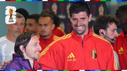 Courtois with his former Madrid teammate Modric (©Jurij Kodrun/Getty Images)