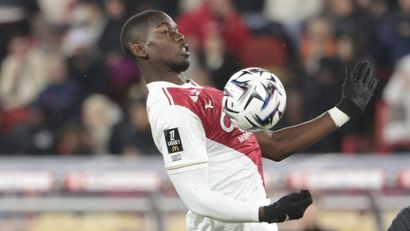 Paul Pogba in action during one of his rare appearances for Monaco (©AFP)