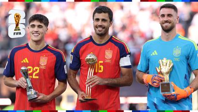 Cubarsi, Rodri and Simon with their individual awards (©Carl Recine/Getty Images)