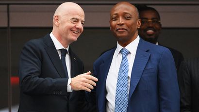 Gianni Infantino and Patrice Motsepe ©AFP
