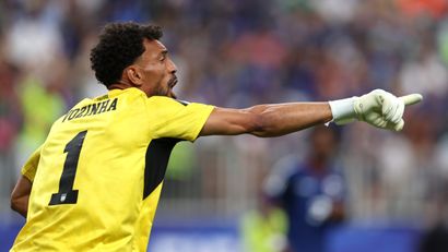 Vozinha in action during the World Cup (©Getty Images)
