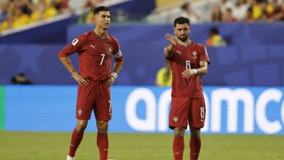 Cristiano Ronaldo and Bruno Fernandes (©Getty Images)