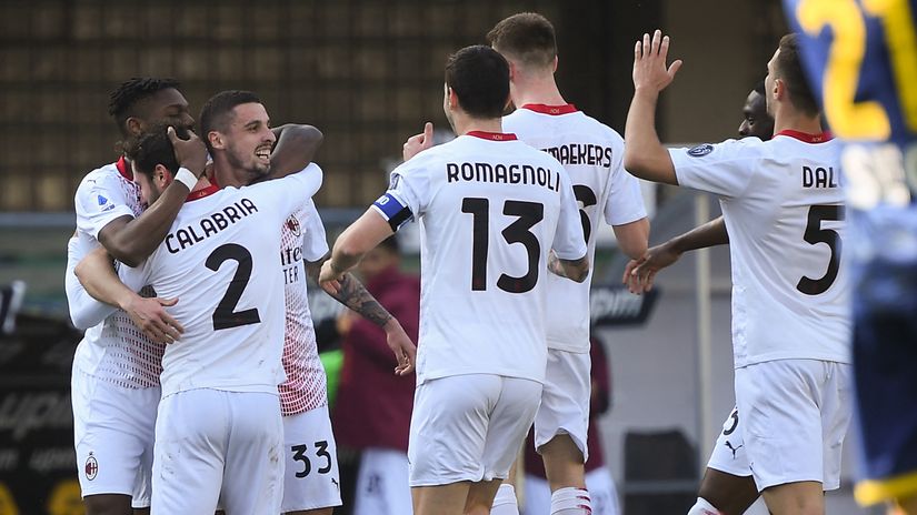 Milan celebrate at Stadio Bentegodi (©AFP)