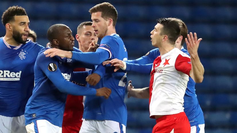 Rangers' Kamara is furious of Slavia's Kudela for alleged racism (©)