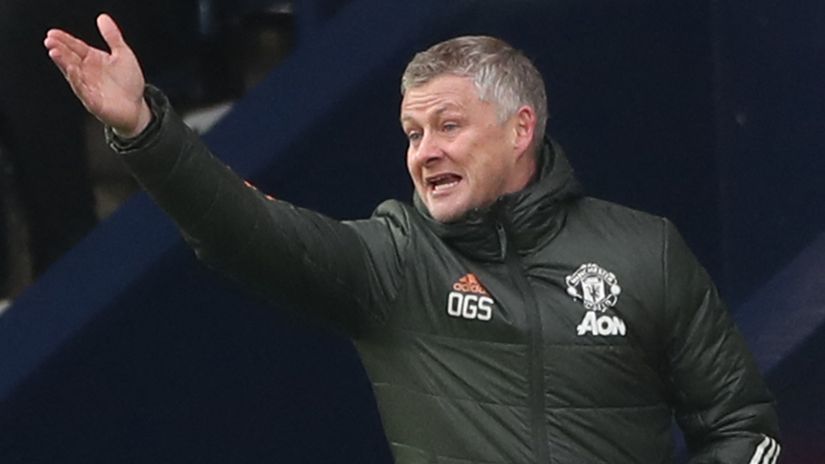 At the wheel (©AFP)