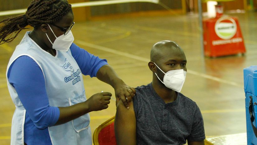 FKF C.E.O Barry Otieno receiving his AstraZeneca COVID-19 vaccine Jab at MISC, Kasarani Gymnasium on April 10, 2021