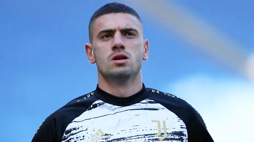 Merih Demiral going to England? (©AFP)