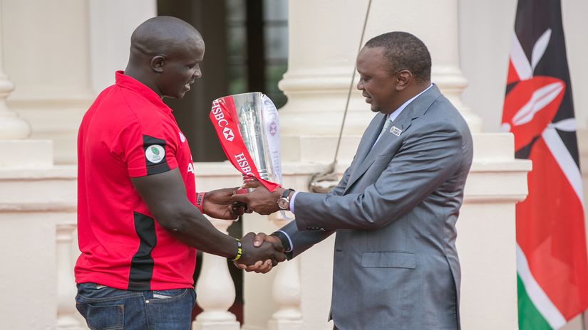 Andrew Amonde, Uhuru Kenyatta © Mozzart Sport