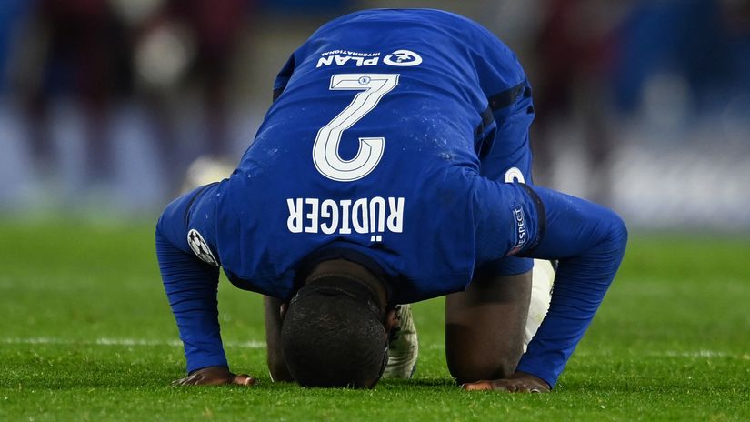 Emotional Antonio Rudiger celebrating the victory over Real Madrid (©AFP)