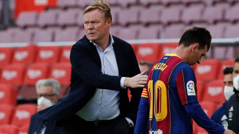 Koeman and Messi yesterday (©REUTERS/Albert Gea)