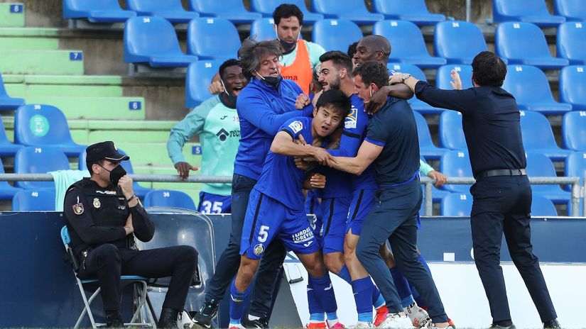 Kubo celebrates a salvation-worth goal to stay in La Liga (© Angel Martinez/Getty Images)