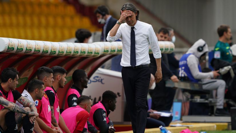 Devastated Inzaghi and his players (©Danilo Di Giovanni/Getty Images)