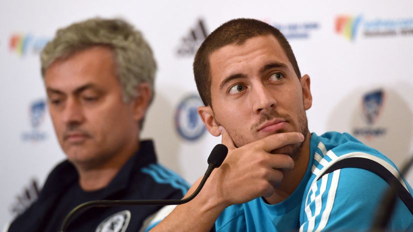 Jose Mourinho & Eden Hazard (©AFP)