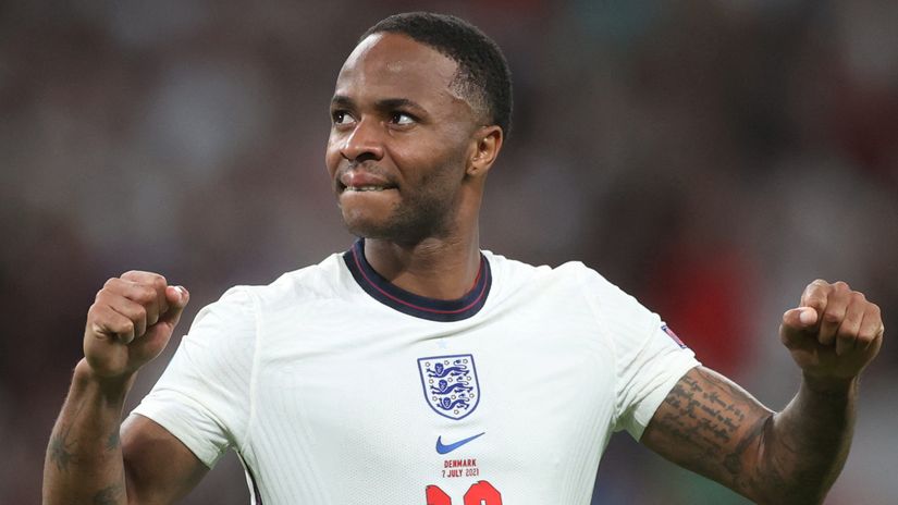 Did Rahim Sterling dive? (©AFP)