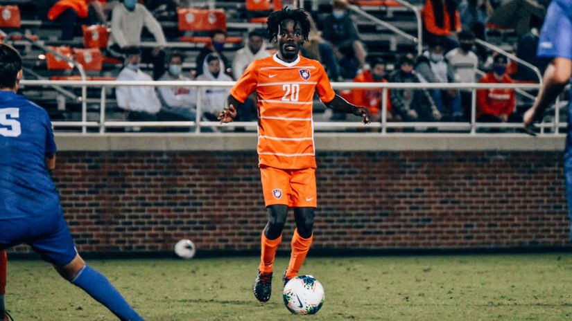 Philip Mayaka © Clemson Soccer