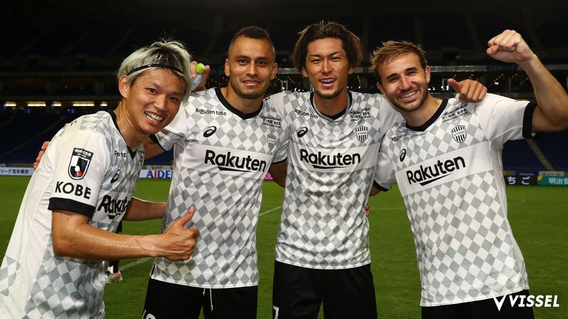 © Vissel Kobe