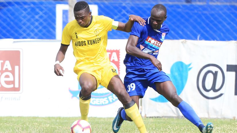 Ezekiel Okare and Johnstone Omurwa © Mozzart Sport