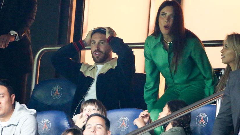 Sergio Ramos watches PSG game with his wife Pilar Rubio (©John Berry/Getty Images)
