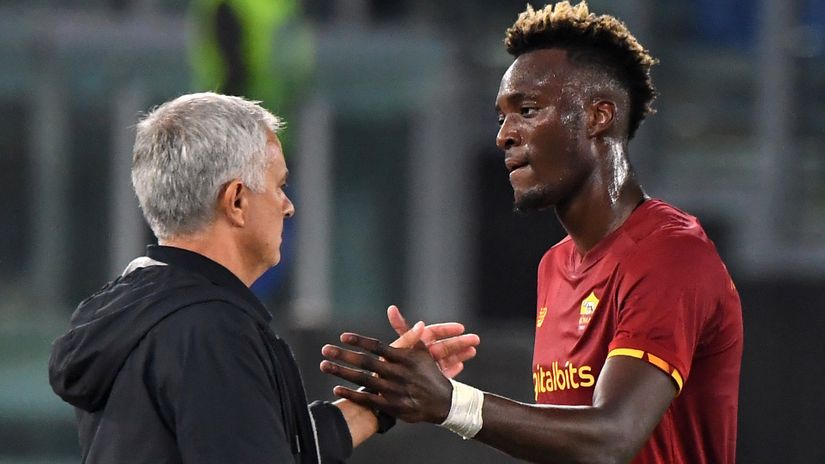 Jose called me and said: ''Do you want to enjoy some sun or stay in the rain?''