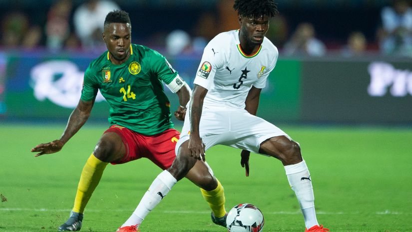 Partey against Cameroon (©Visionhouse)