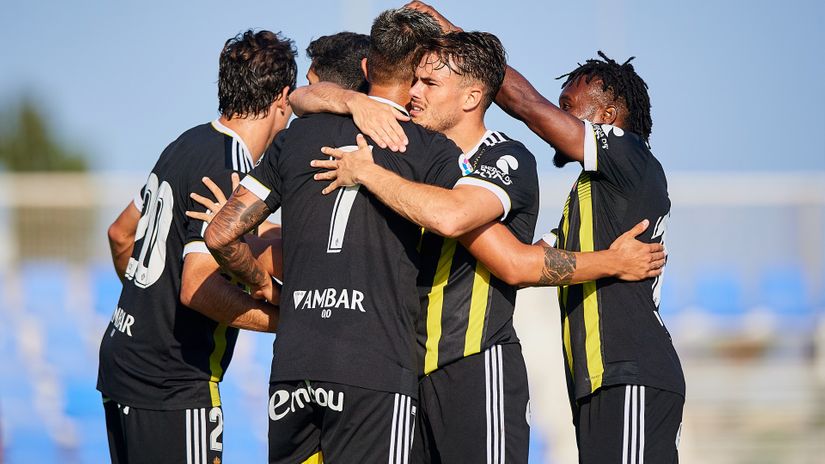 Zaragoza players (©Silvestre Szpylma/Quality Sport Images/Getty Images)