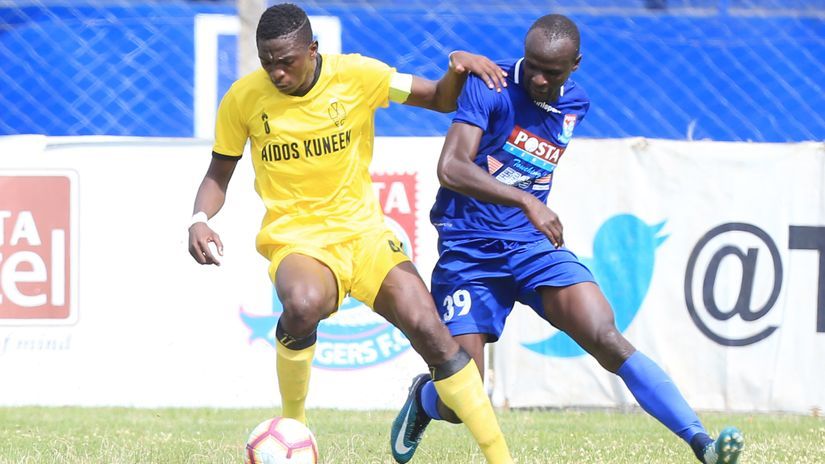 Ezekiel Okare and Johnstone Omurwa © Mozzart Sport