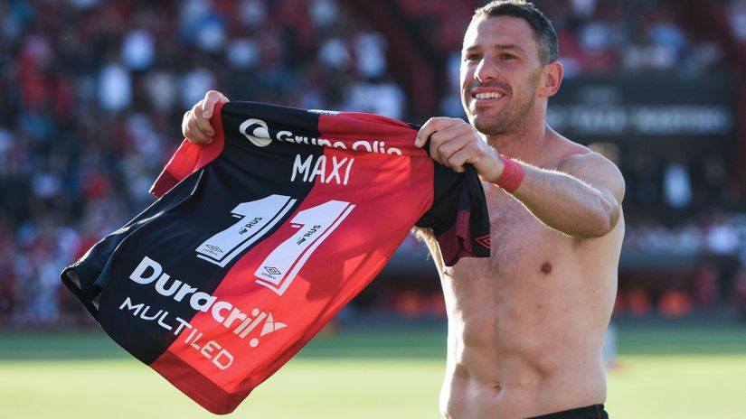 Maxi Rodriguez after his last match ever (©Luciano Bisbal/Getty Images)