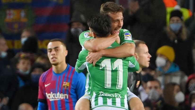 Green and whites punish sloppy Barcelona and thake the points (©AFP)