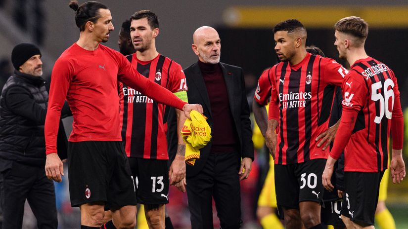 Ibrahimovic, Romagnoli, Pioli, Messias and Saelemakers last night after the loss and elimination (©Marcio Machado/Eurasia Sport Images/Getty Images)