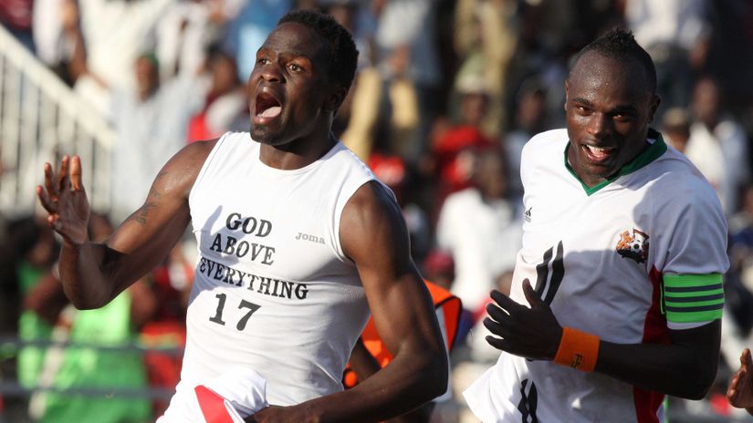 McDonald Mariga and Dennis Oliech © Mozzart Sport