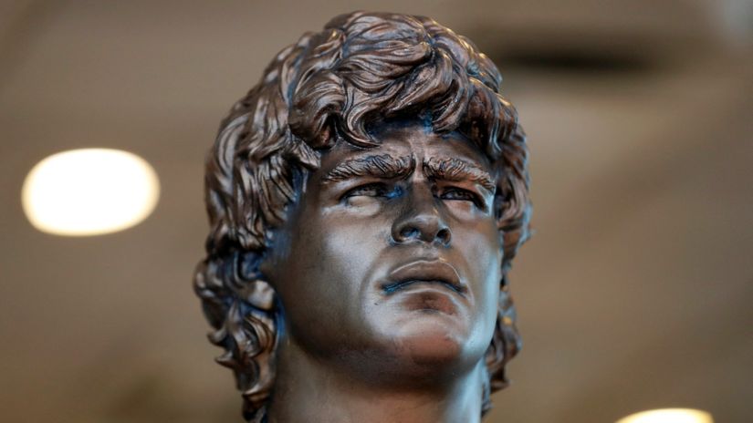 Statue of DIego Maradona (©Gallo Images)