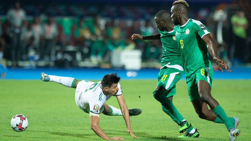 Senegal vs Algeria match at the 2019 AFCON (©Visionhaus/Getty Images)