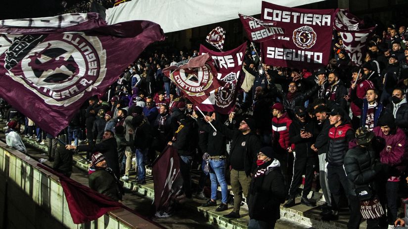 Salernitana fans finally get a bit of good news (©AFP)