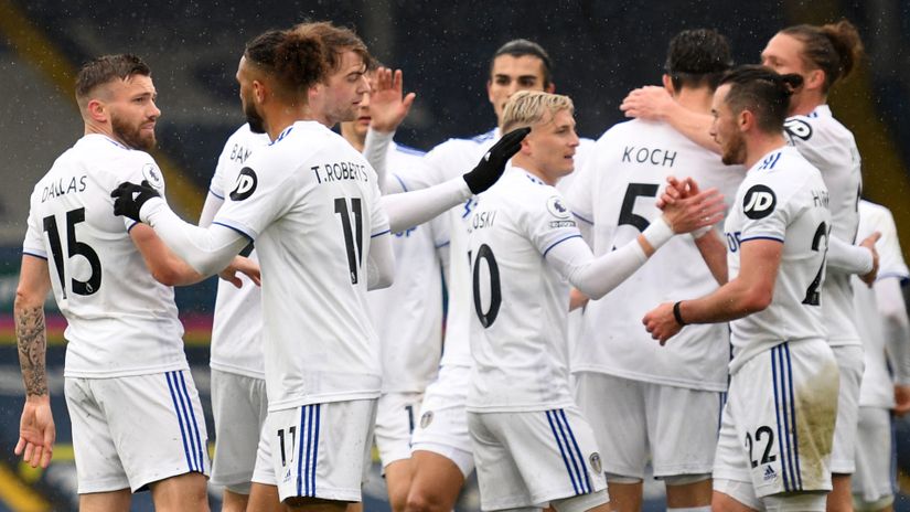 Leeds celebrate a long-overdue win (©AFP)