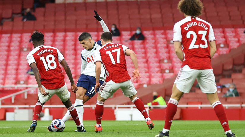 Lamela scores a sensational goal at Emirates (©Julian Finney/Getty Images)