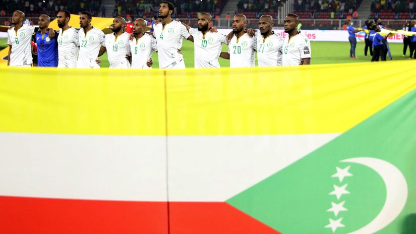 Comoros players line up before the match against Cameroon (©REUTERS/Mohamed Abd El Ghany)