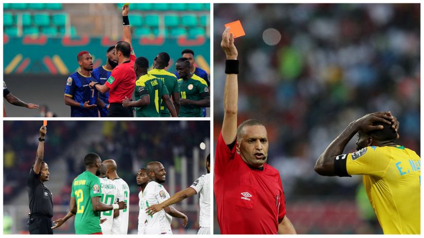 Red cards are all over the place (©Gallo images)