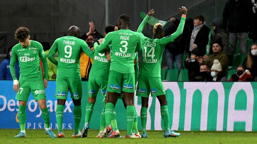 ASSE players celebrating another win (©AFP)
