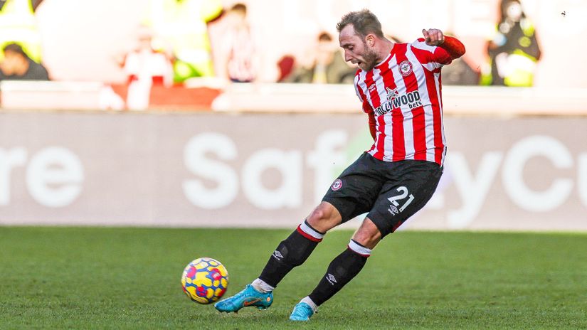 Christian Eriksen during his Brentford debut (©AFP)
