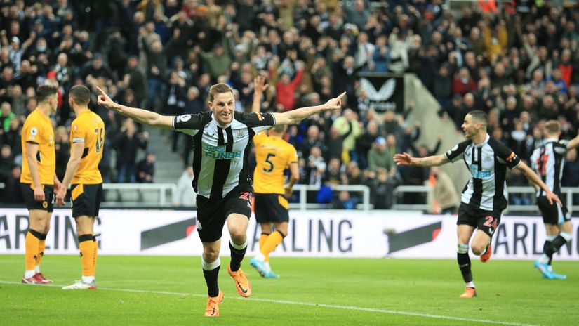 Chris Wood celebrates the winning goal (©AFP)