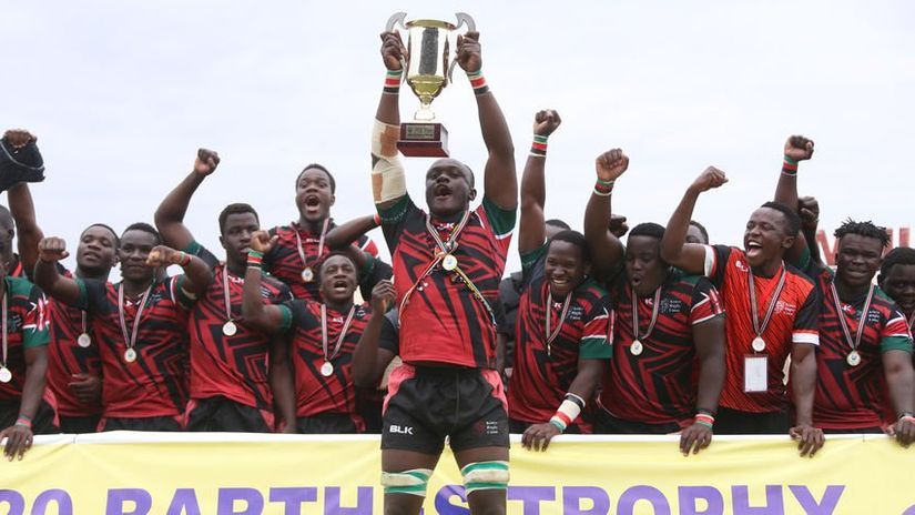 Kenya Chipu lift the 2021 Barthes Trophy © Mozzart Sport