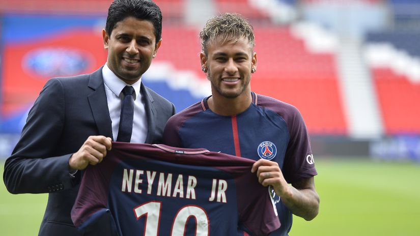 Al-Khelaifi and Neymar during his presentation at Parc des Princes back in 2017 (© Aurelien Meunier/Getty Images)