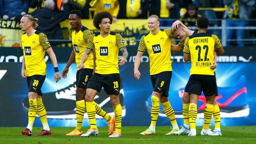 Dortmund players celebrating (©Gallo Images)