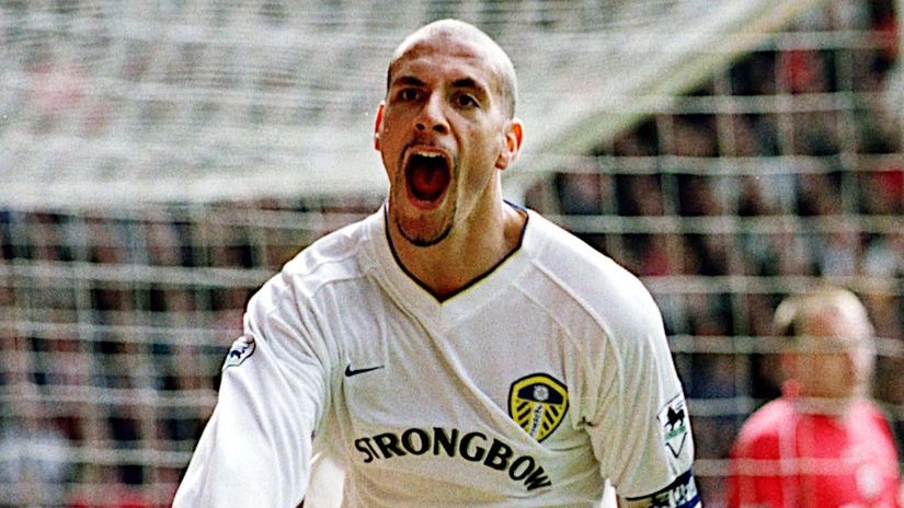 Rio Ferdinand as a Leeds United player in 2001 (©Getty Images)