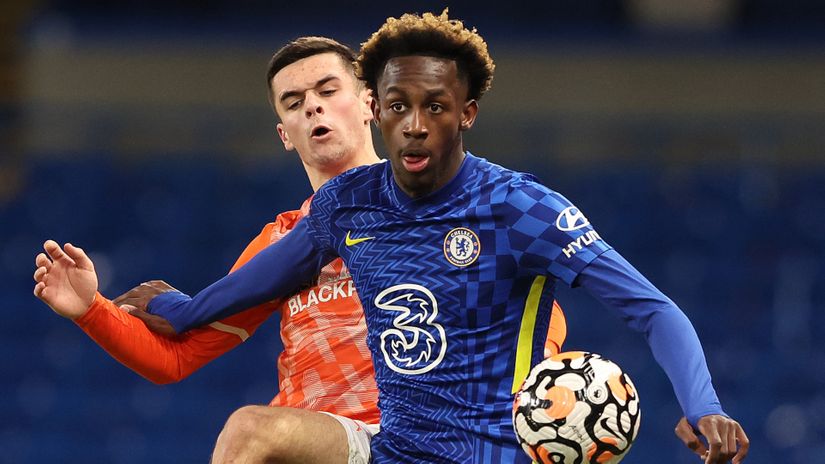 Jake Daniels in action against Chelsea (©Getty Images)