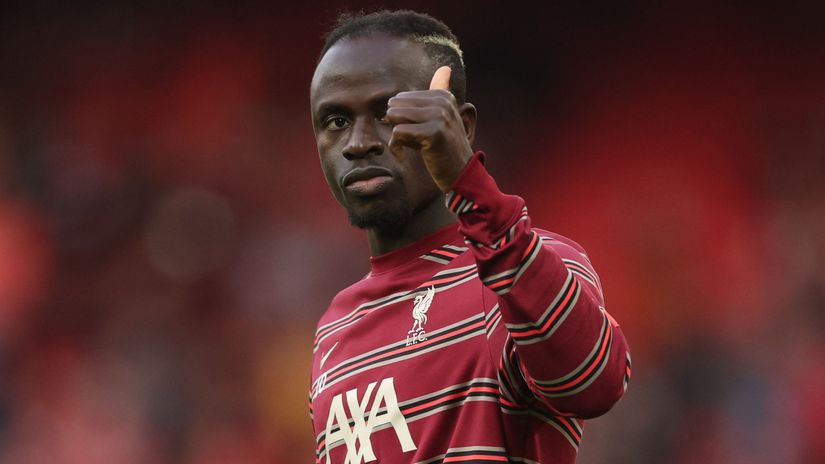 Mane shook Bayern's hand -  four times the salary at Allianz Arena