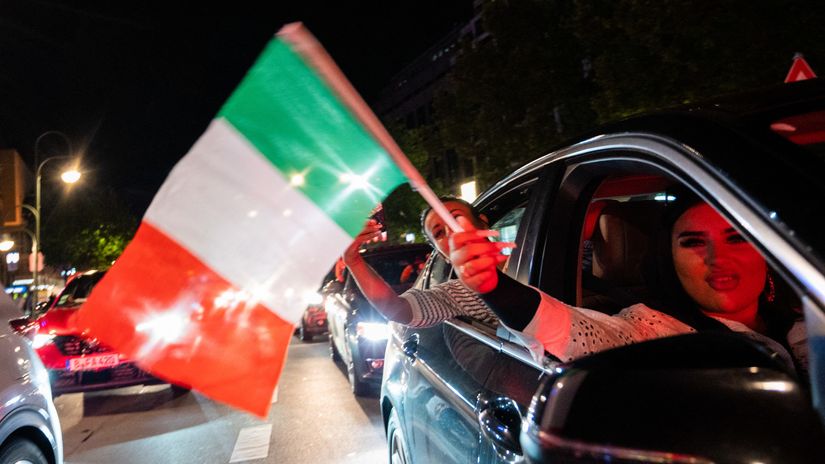 Italian fans are always hungry for success (©AFP)